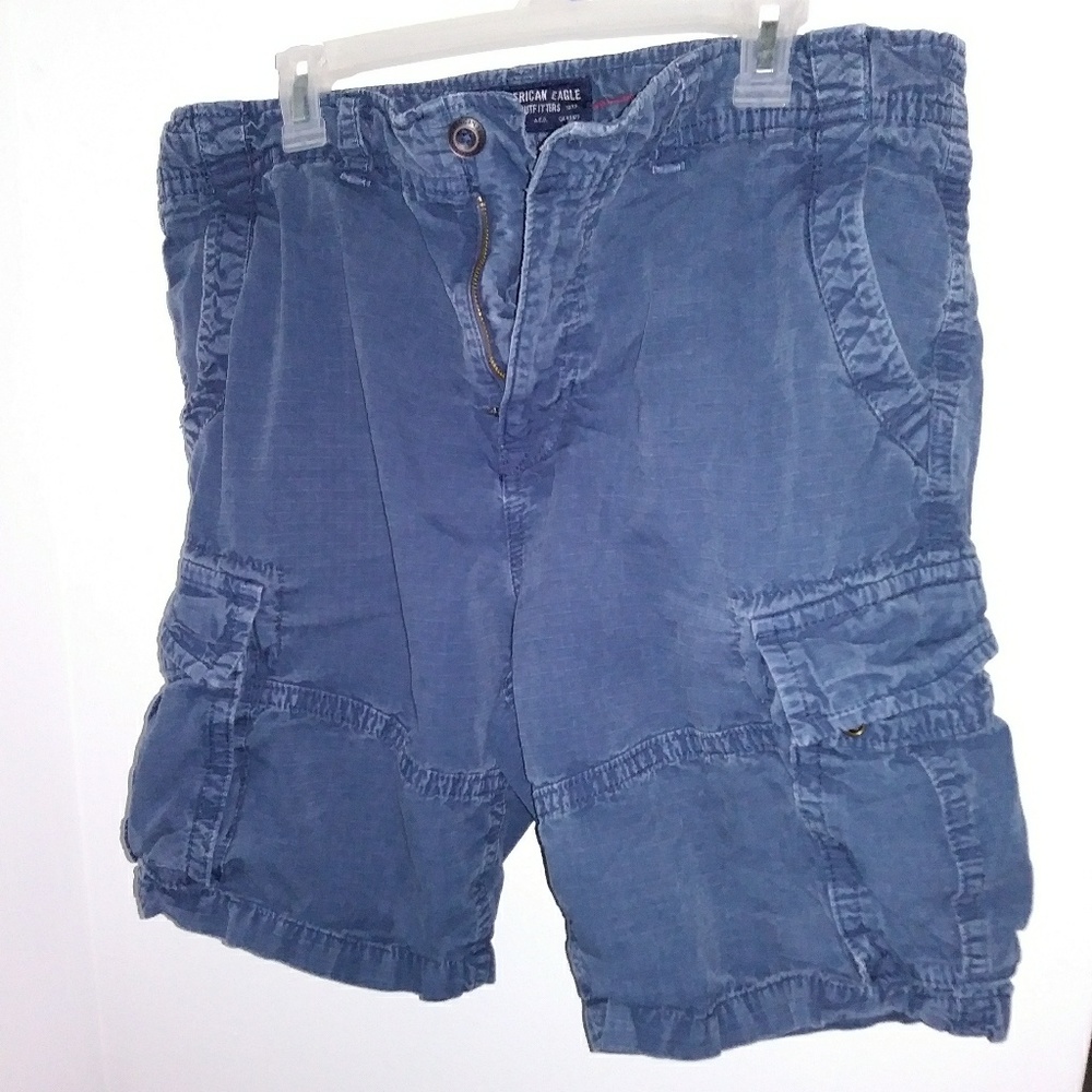 AE mens cargo shorts used excellent condition size